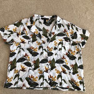 Forever 21 Cropped Floral Button Up